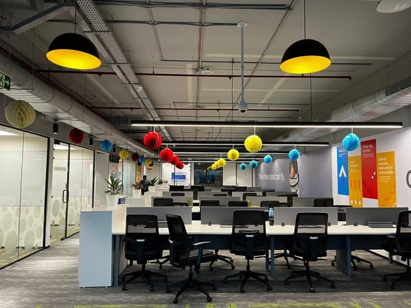 NaFaUpSpo's tweet image. 🟦 New Flex Space Deal! 🟦
🚀 #FractalAnalytics expands in #Chennai, leasing ~80 seats at Symbyont Smart Spaces, Olympia Cyberspace.
📍 Started in 2022 at Awfis – Prestige Cosmopolitan
🤖 Scaling its AI-driven innovation footprint in India’s tech hub 🇮🇳

#AI #FlexSpace #TechIndia