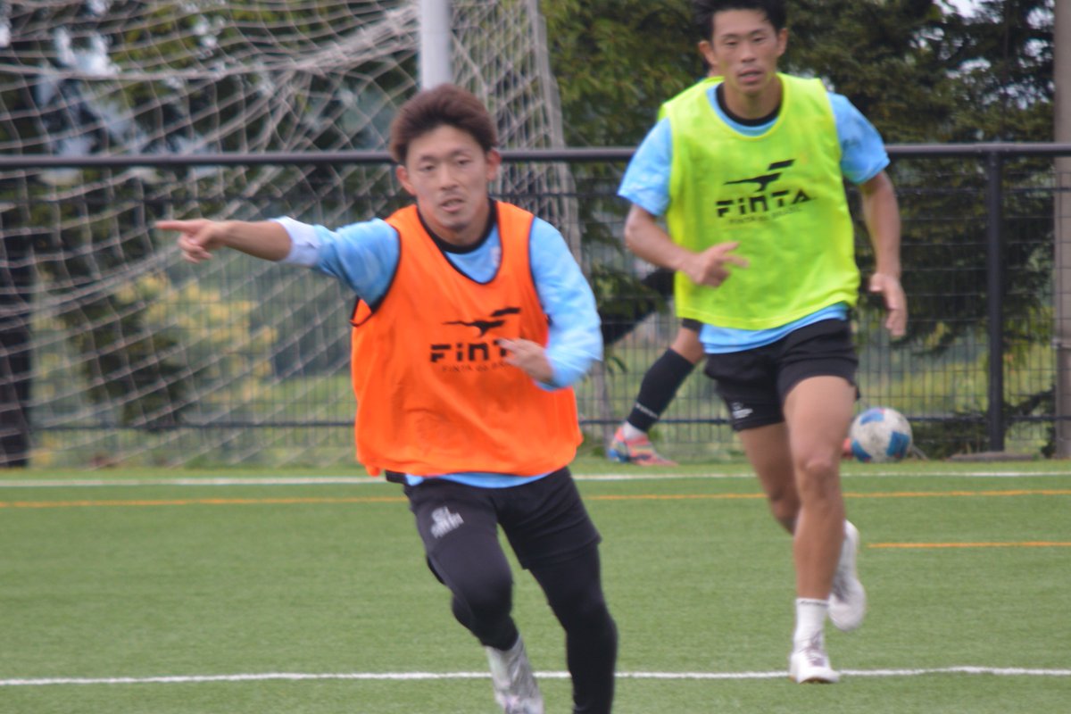 Blancdieu_Hiro's tweet photo. 【Training Photo】

本日のトレーニングの風景をお届けっふぇ⚽
後期リーグは一戦一戦が大事な負けられない戦いとなります‼
心をひとつに共に闘い勝利をつかみましょう🔥

皆様の桜援が選手たちの力になります。引き続き大桜援よろしくっふぇ🌸

#ブランデュー
#前へ #心ひとつに https://t.co/YeChoEOQbo