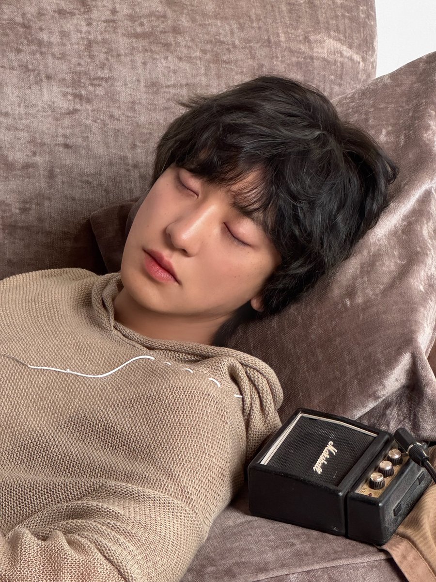 Just inside my blue

#CHANYEOL #찬열
#EXO #엑소 #weareoneEXO
#UpsideDown #CHANYEOL_UpsideDown