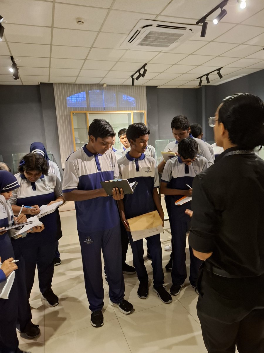 National Centre for Cultural Heritage (@heritagemv) on Twitter photo ދަރުމަވަންތަ ސްކޫލްގެ ގުރޭޑް 9 އަދި 10 ގެ ދަރިވަރުން ޤައުމީ ދާރުލްއާސާރަށް ކުރި ޒިޔާރަތުގެ ތެރެއިން
<a href="/NatMuseumMV/">Maldives National Museum</a>
<a href="/MoDLCH/">Ministry of Dhivehi Language, Culture and Heritage</a>
<a href="/DharumavanthaMV/">Dharumavantha School</a> ދަރުމަވަންތަ ސްކޫލްގެ ގުރޭޑް 9 އަދި 10 ގެ ދަރިވަރުން ޤައުމީ ދާރުލްއާސާރަށް ކުރި ޒިޔާރަތުގެ ތެރެއިން
<a href="/NatMuseumMV/">Maldives National Museum</a>
<a href="/MoDLCH/">Ministry of Dhivehi Language, Culture and Heritage</a>
<a href="/DharumavanthaMV/">Dharumavantha School</a>