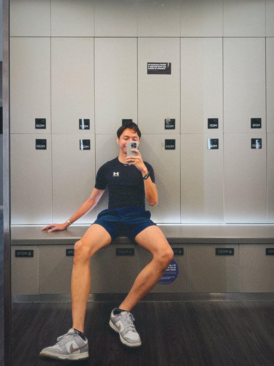 today was a topsy turvy day but what matters is how i end it and i choose being content