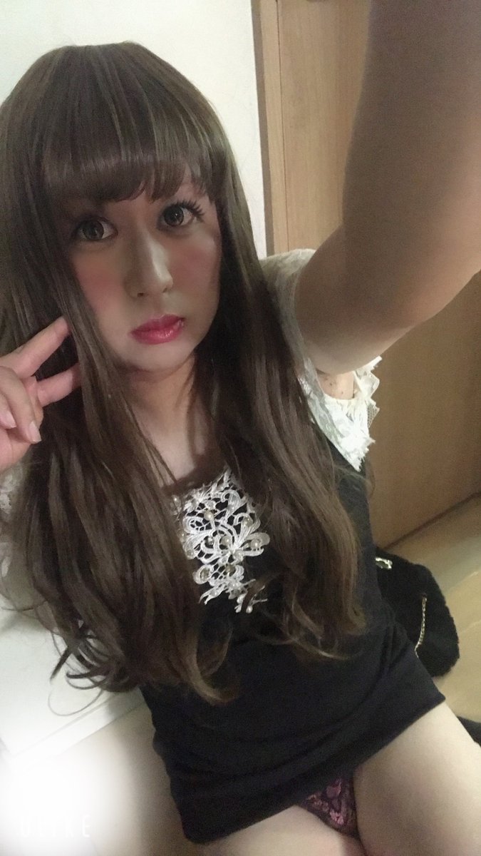 eowwwb1's tweet photo. このキャバドレス気に入っています👗 https://t.co/HsKVCZtvkE