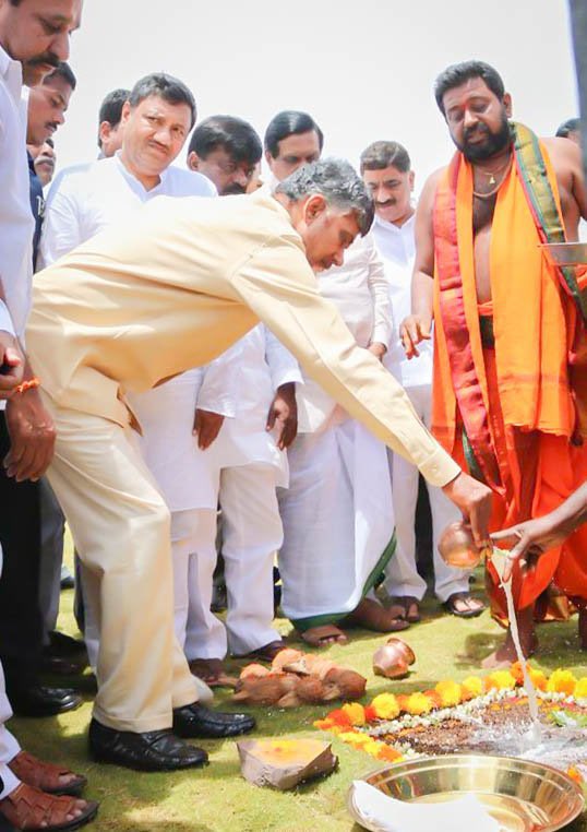 munthashiva's tweet photo. @Swathireddytdp https://t.co/kyPQm1Yzqj