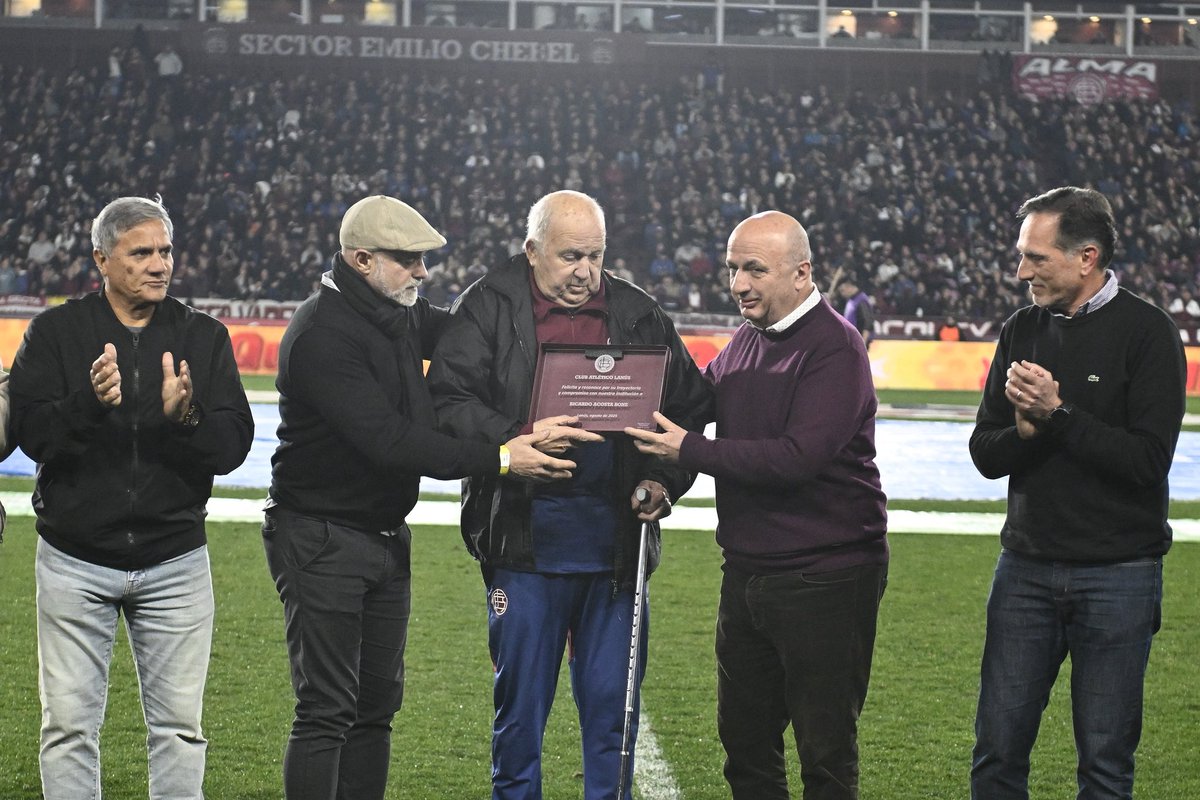 Club Lanús tweet media