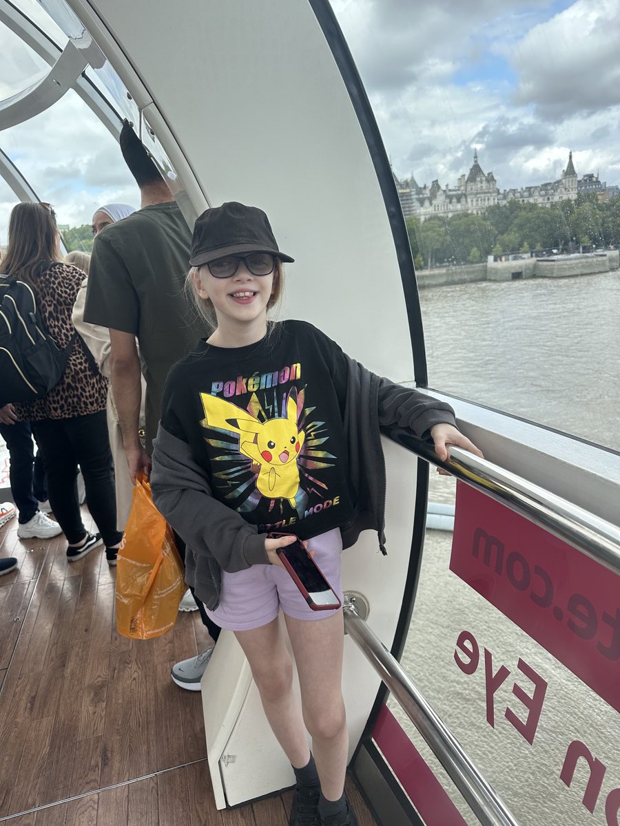 A different eye for Isabelle today. She loved it! #londoneye #moorfieldseyehospital #eyetoeye #aniridia #glaucoma