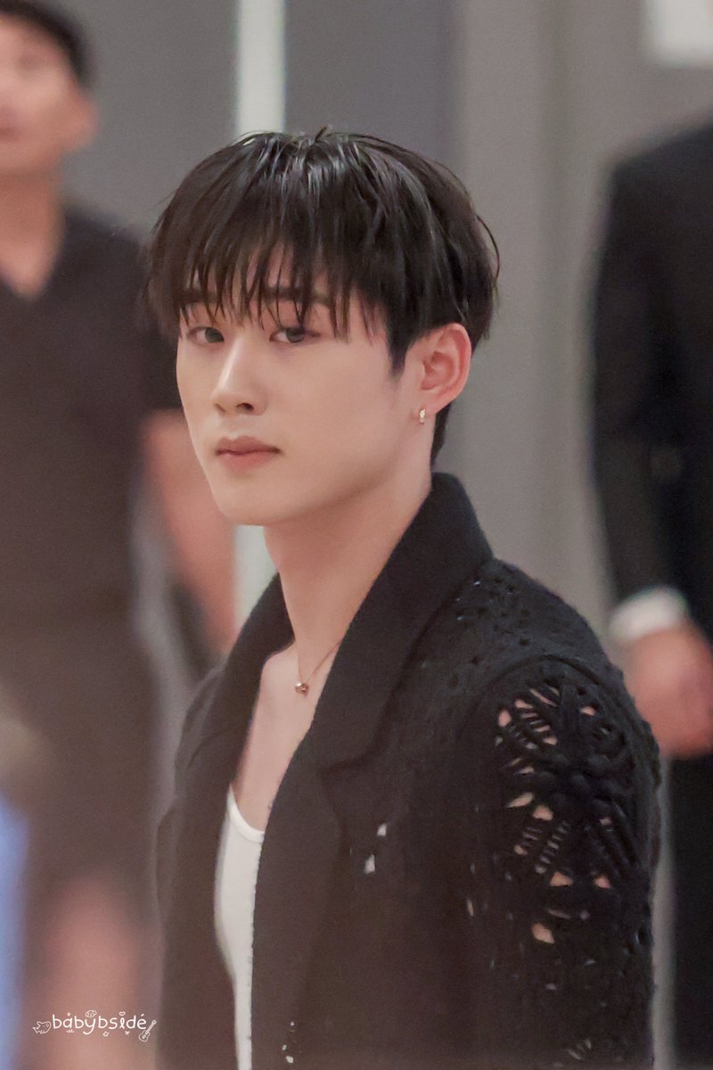 วันนี้เป็นคุณคนจ๋วยหรอคับ💗🌹

EST SUPHA X CHANEL
#BleuLExclusif #BleuDeCHANEL 
#CHANELFragrance
#est_rvp  <a href="/EstRvp/">est_rvp</a>