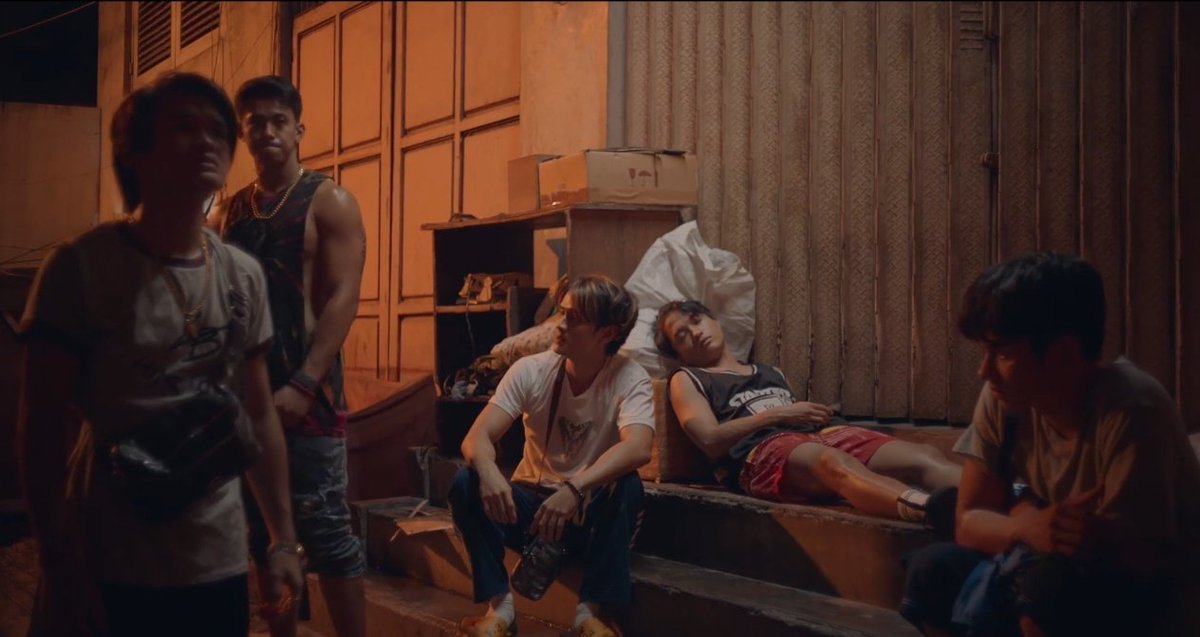 Another thing that #SunshineMovie &amp; Some Nights I Feel Like Walking share is the way Direk Tonet &amp; Direk Petersen tackle the war that society wages against bodies. 

How in the face of abuse &amp; poverty, the worst victims are the youth.

FULL REVIEW: tinyurl.com/RichReviewsSNI…