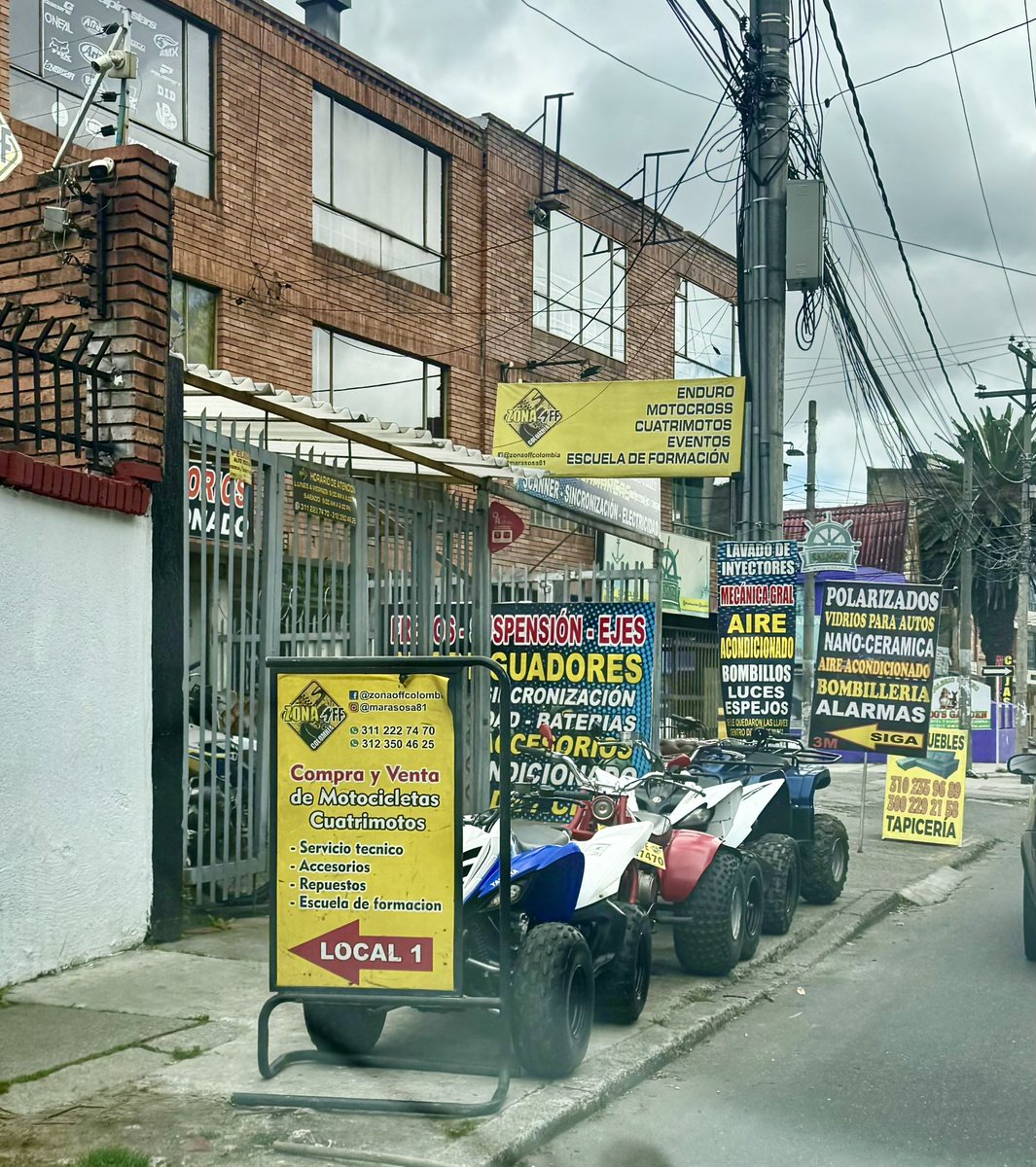 Mauricio Rodríguez González (@maorodriguezgon) on Twitter photo Más, más y más ventas de #motos 🏍️🏍️🏍️🛵🛵🏍️🛵sobre #AndenesParaPeatones🚶🏿♂️ en #Bogota. Por donde usted pase hay una invasión al #EspacioPublico esto afecta la seguridad y destruye nuestra calidad de vida.
Esto es invivible 💀☠️alcalde <a href="/CarlosFGalan/">Carlos F. Galán</a> su administración es una Más, más y más ventas de #motos 🏍️🏍️🏍️🛵🛵🏍️🛵sobre #AndenesParaPeatones🚶🏿♂️ en #Bogota. Por donde usted pase hay una invasión al #EspacioPublico esto afecta la seguridad y destruye nuestra calidad de vida.
Esto es invivible 💀☠️alcalde <a href="/CarlosFGalan/">Carlos F. Galán</a> su administración es una
