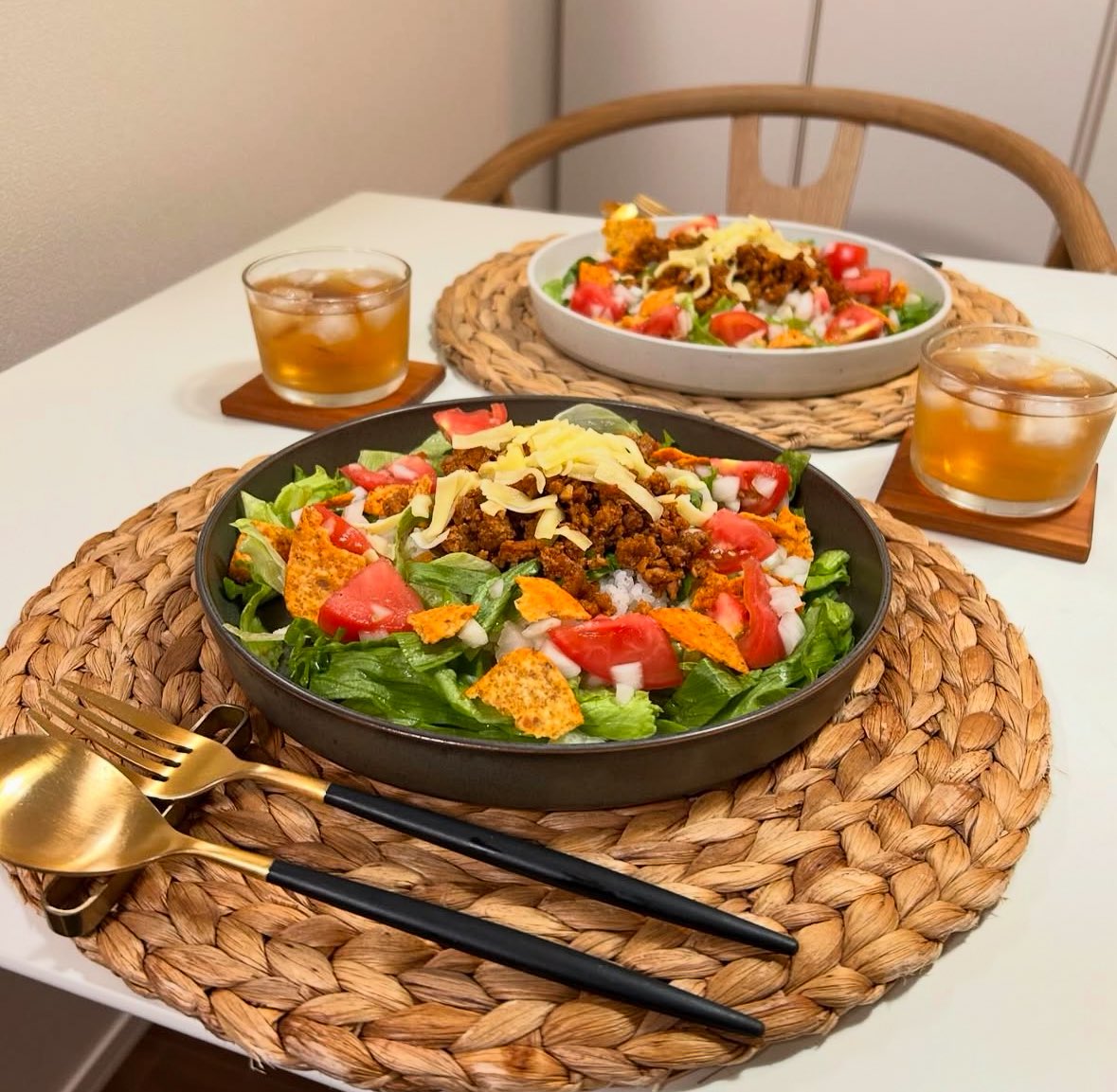 今日の夜はタコライス✨

妹とバレー観戦しながら食べてるんだけど白熱しすぎて2人とも忙しいことになってるw

女子バレー勝って1位通過してくれたらいいな🔥 
頑張れーー！！🇯🇵