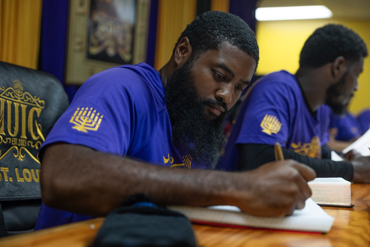 iuicsaintlouis's tweet image. This is how you Keep the Sabbath Day Holy 📖 

#Saturday #TenCommandments #RealJews #Israel #Jesus #Unity