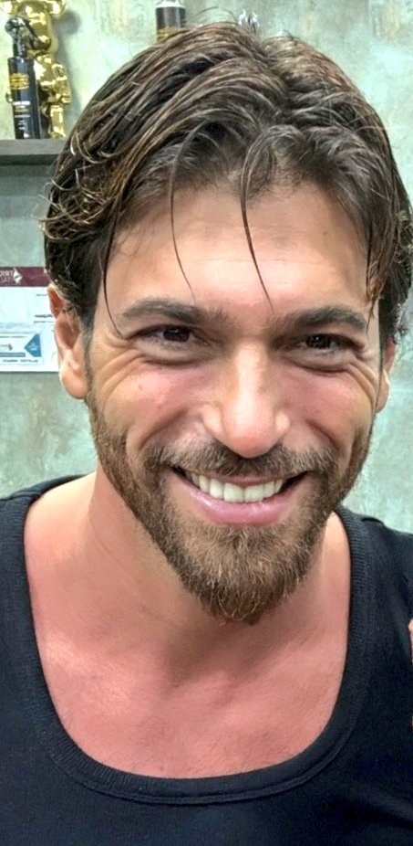 A #CanYaman  Filming 
Italy International Award🏆🏅