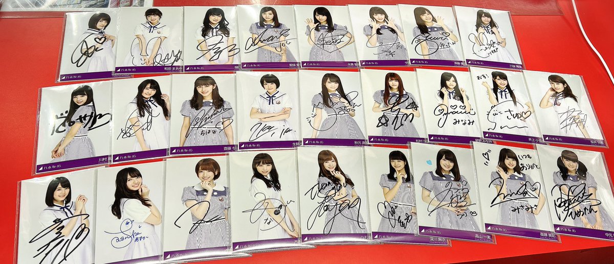 乃木坂46 サイン入り写真セット 乃木坂46 サイン入り写真セット 乃木坂46 OFFICIAL WEB SHOP