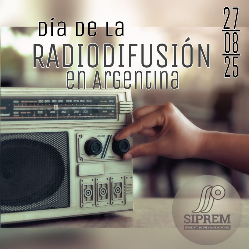 📻 Un 27 de agosto de 1920, los “Locos de la Azotea” hicieron la primera transmisión radial del mundo desde el Teatro Coliseo.
Hoy la radio sigue siendo voz, compañía y cultura.
🎙️ Desde el #SiPreM: ¡Feliz #DíaDeLaRadio! 💛