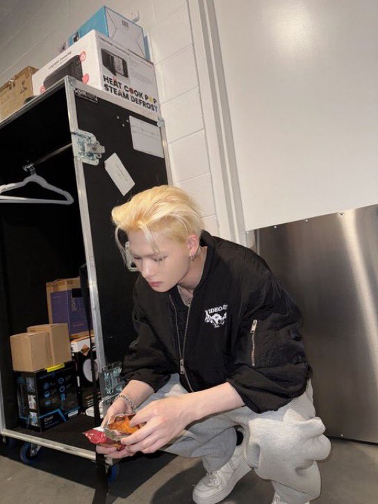 iposesif's tweet image. ☠️