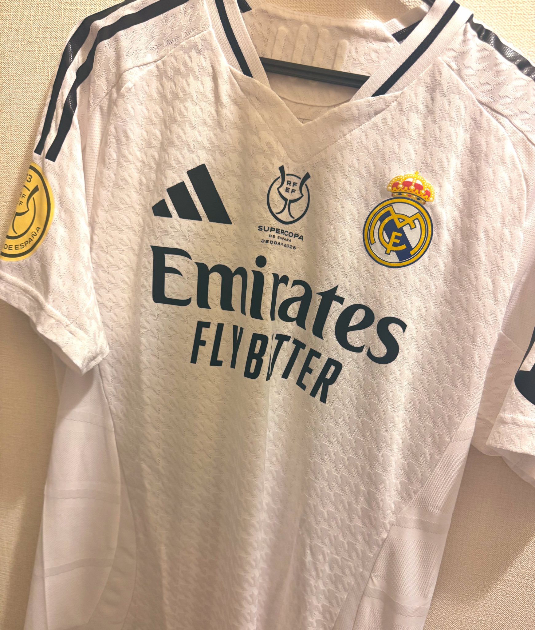 レアルマドリード オーセンティックサードユニフォーム モドリッチ 10