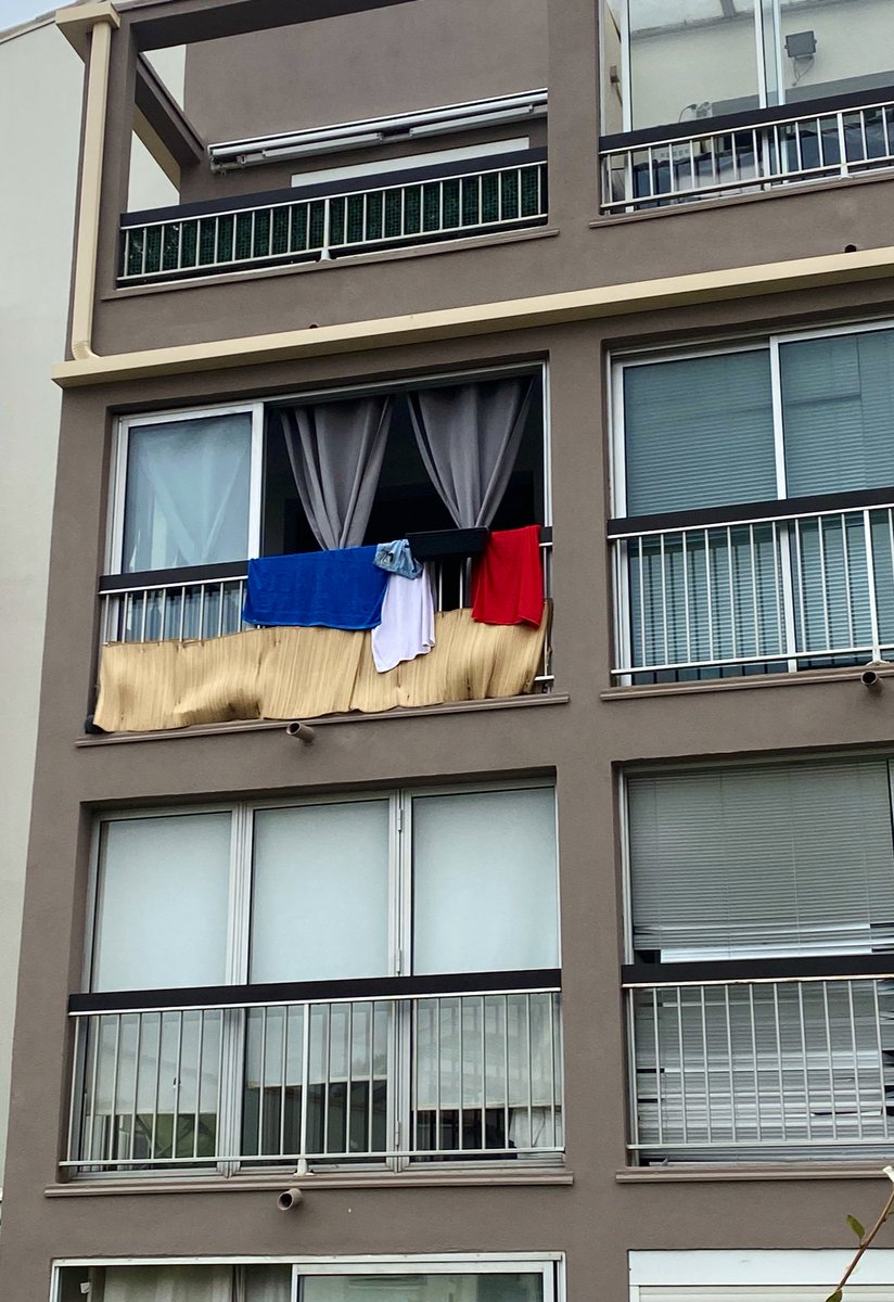 When youre so French, that you dry your towels in order

Bleu-blanc-rouge