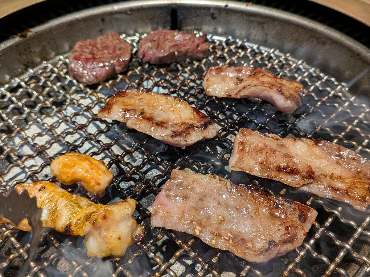 ライトニング蟹角お姉さん・焼肉