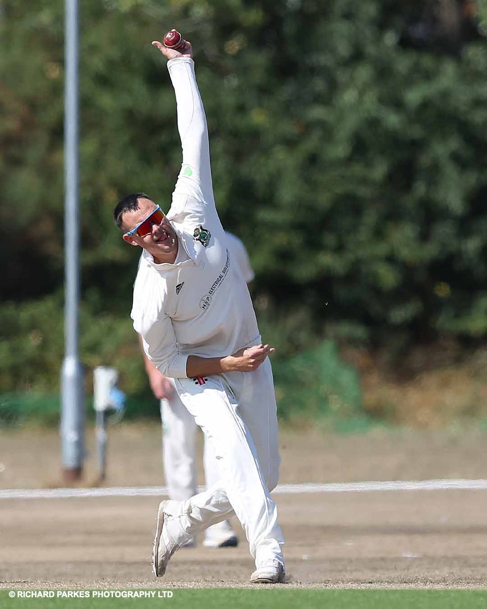 Owzat-Cricket Notts Premier League (@nottsprem) on Twitter photo A big weekend of #NPL action saw <a href="/CavsCarrington/">Cavaliers & Carrington CC</a> secure a crucial victory over <a href="/KimberleyICC/">Kimberley ICC</a> and <a href="/collinghamdcc/">Collingham CC</a> take the share of the points at home to <a href="/WelbeckCricket/">Welbeck Cricket Club</a>.
Scorecards: nottinghamshirecbpl.play-cricket.com/Matches?tab=Re… A big weekend of #NPL action saw <a href="/CavsCarrington/">Cavaliers & Carrington CC</a> secure a crucial victory over <a href="/KimberleyICC/">Kimberley ICC</a> and <a href="/collinghamdcc/">Collingham CC</a> take the share of the points at home to <a href="/WelbeckCricket/">Welbeck Cricket Club</a>.
Scorecards: nottinghamshirecbpl.play-cricket.com/Matches?tab=Re…