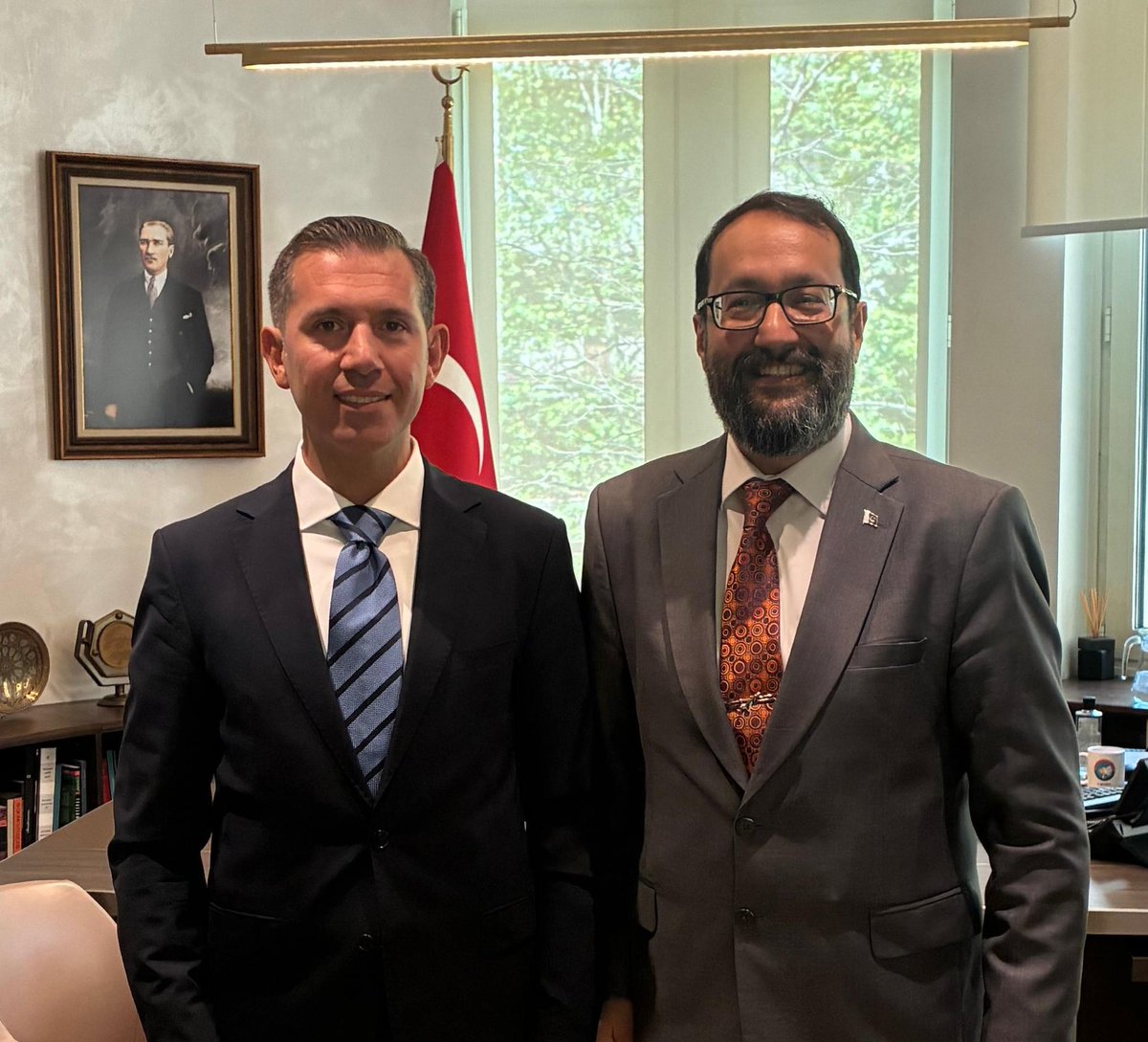Met Consul General Mehmet Ozoktem from the brotherly country of Turkiye.  Had a great discussion on the dynamics of consulate circles and the overall diplomatic corps and life in Milan. I'm looking forward to working with him.