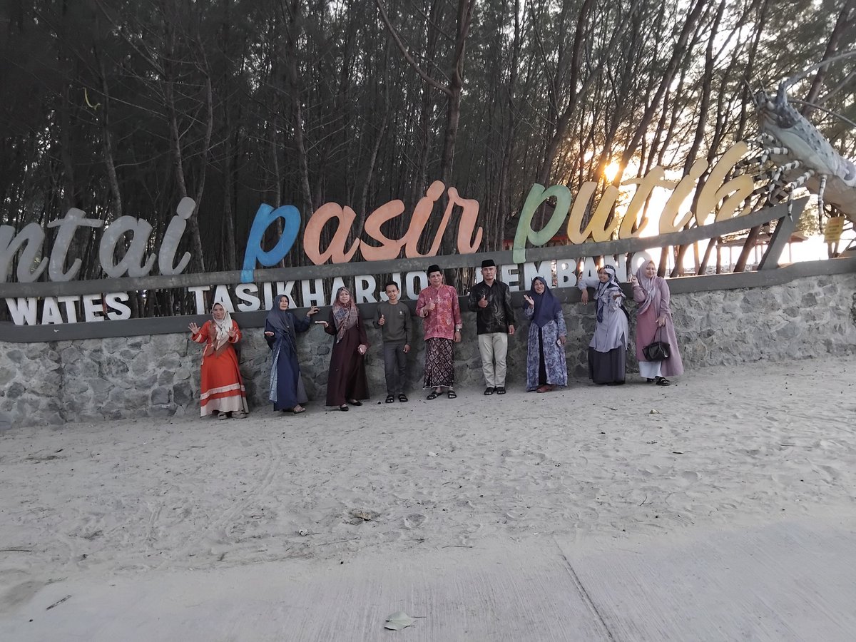 ristaslinuha's tweet image. Refreshing dulu