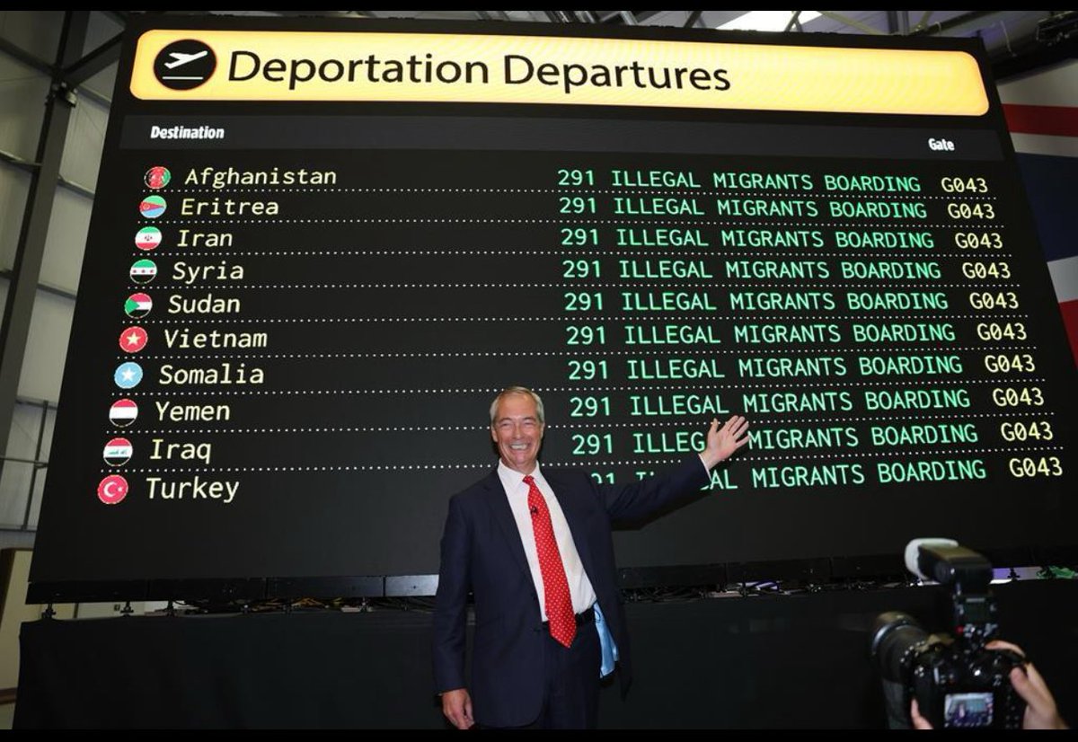 #NewsWeek 3️⃣5️⃣ #WednesdayWallpaper 📸🤳📸

A POLITICIAN WHO GETS IT !
🤔💭🧐 

📝REPORT⏬
newspaper.mailplus.co.uk/data/6545/read…