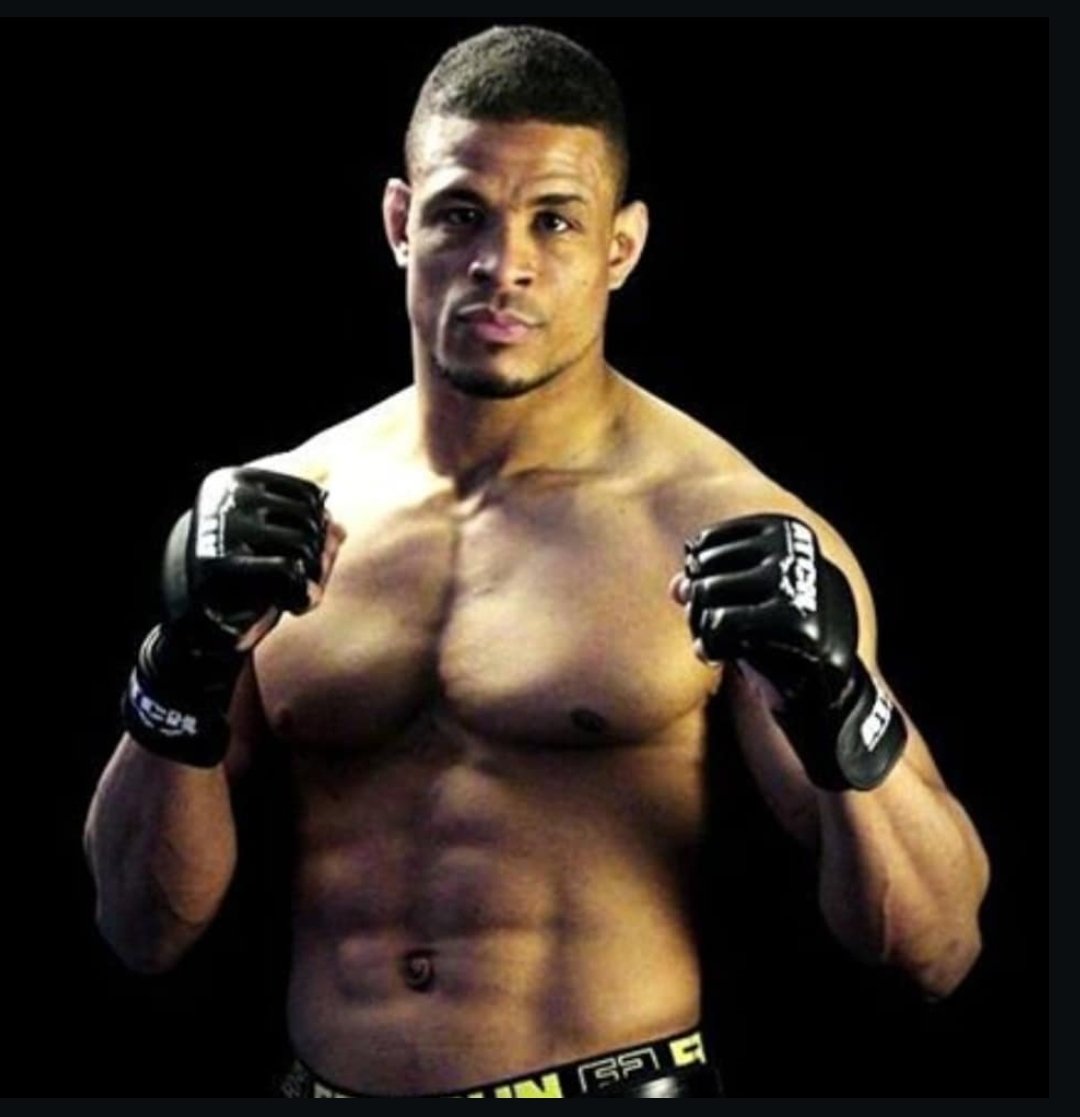 mma_prospect's tweet image. 🚨 Exclu MMA Prospect 🚨

🔥 Pour son dernier combat, Gael Grimaud (21-8) affrontera Florent Betorangal (17-15) à la Super League 4 

🇷🇪 La Super League se produira à la Réunion le 13 septembre 📆

Un combat de vétéran plutôt sympa 🤩

#SL4