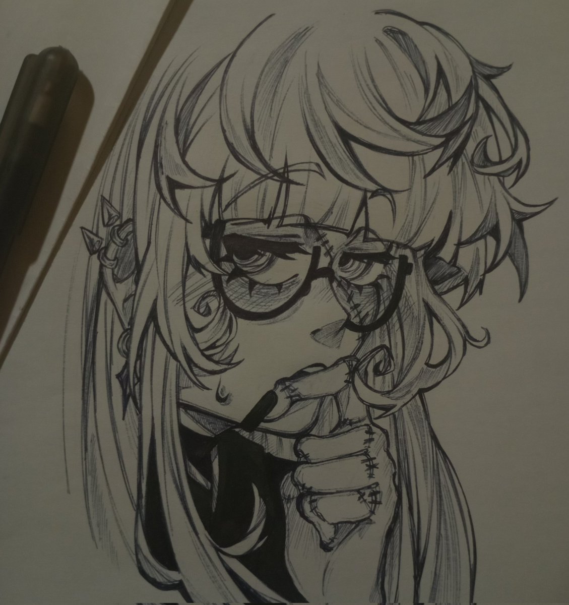 "Is everything okay, Lieutenant Kurosawa?" 
............<hmm (>_<)/~~
--------------------------------×😵‍💫🪻
#Bleach #Aizensosuke #Aizen #bleachoc #OC #doodle