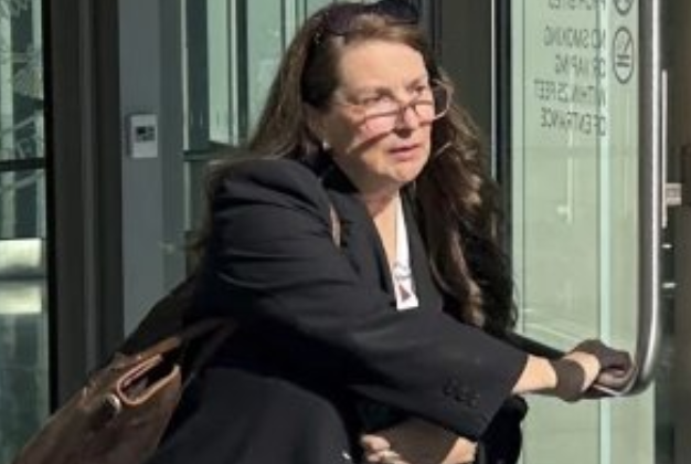 USA 🇺🇸

Heather Honey, militante pro-Trump, qui avait truqué les résultats électoraux en 2020 en faveur de D. Trump a été nommée au service de vérification de l'intégrité des votes.