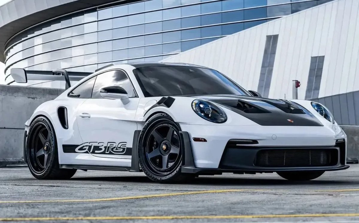 Car Pxrn tweet media