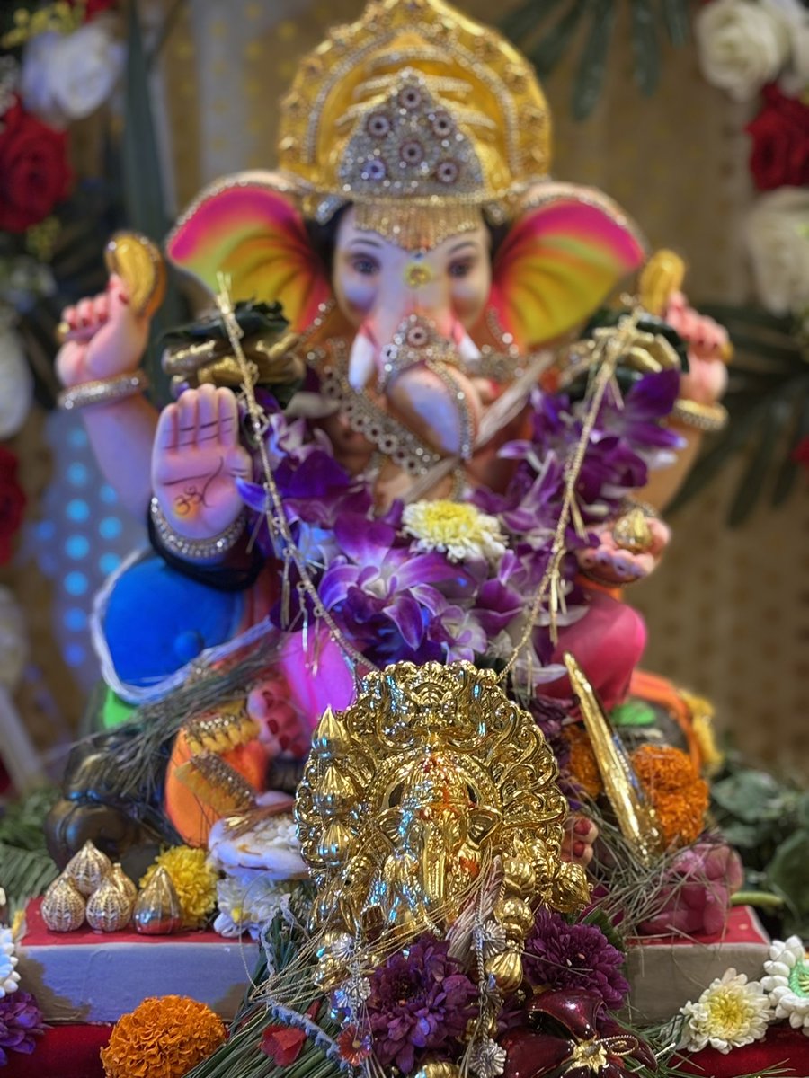 phangekar's tweet photo. Happy Ganesh Chaturthi 🙏🏾 https://t.co/OsFcjVhfDv