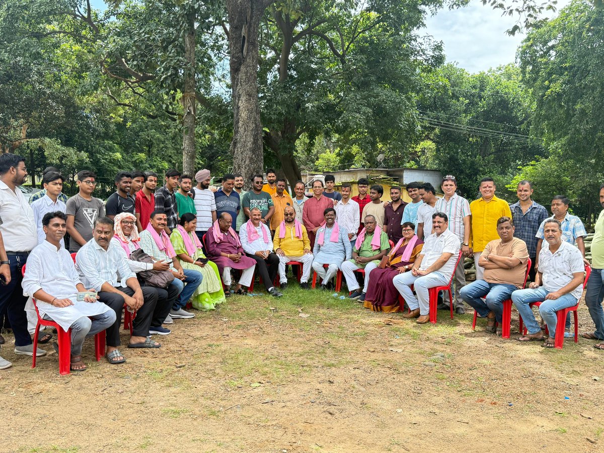 ॐ क्रीं कालिकायै नमः

यांग बॉयज क्लब, 22 फीट काली पूजा टेल्को के 50 वें वर्ष पूर्ण होने पर इस वर्ष पूजा कमिटी के द्वारा गोल्डन जुबली समारोह का आयोजन किया जा रहा है।

गणेश चतुर्थी के पावन अवसर पर, कमिटी के द्वारा काली पूजा पंडाल का भूमि पूजन किया गया, इस वर्ष प्रतिमा और 2 फीट ऊंची