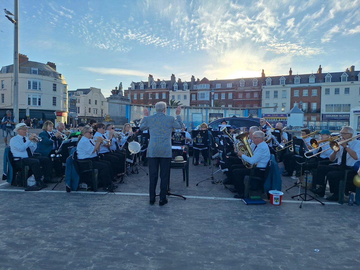 WeymouthConcertBrass tweet media