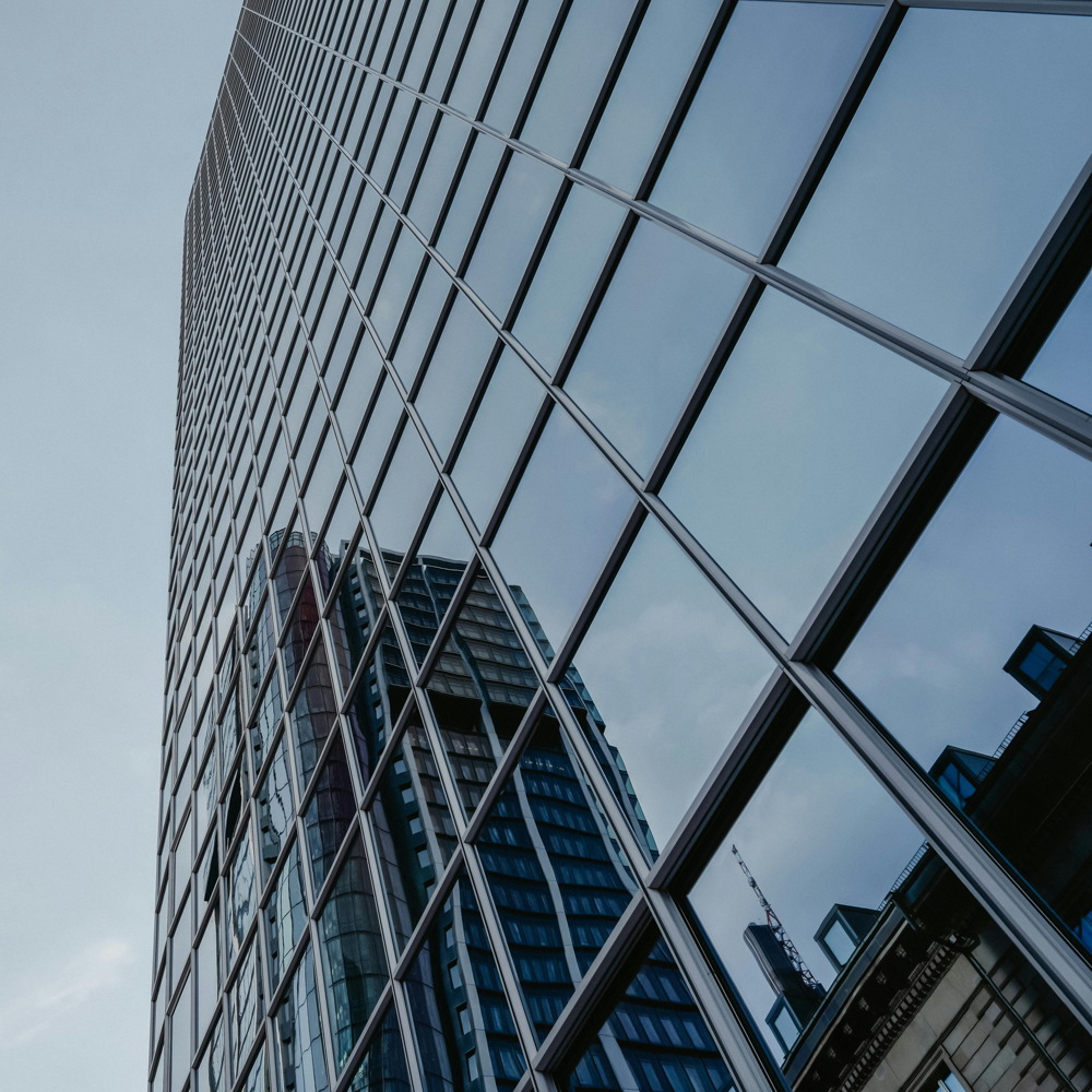 Traditional architectures can’t keep up, but Event-Driven Architecture (EDA) can.
.
.
.
#EventDrivenArchitecture #RealTimeSystems #EnterpriseArchitecture

arnia.com/event-driven-a…