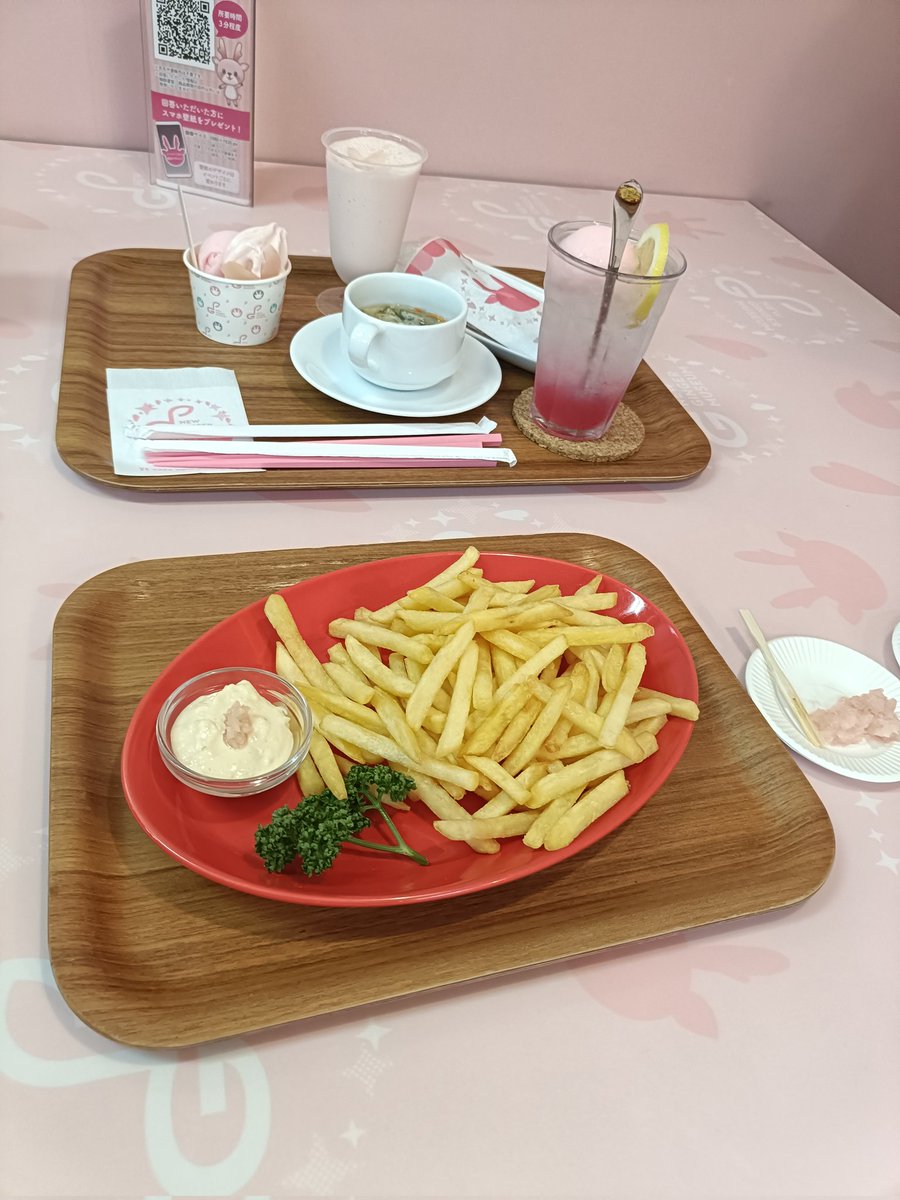 おやつ食べに来たつもりが…（笑）
興味深いメニューが多くて（笑）

#岩下の新生姜ミュージアム