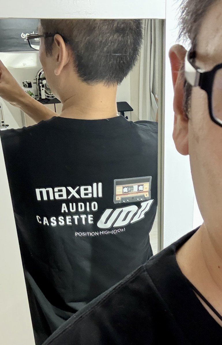 miyatakazuto's tweet photo. ユニクロで売ってたマクセルのTシャツ
実は買ってました。
TM NETWORK好きなら買っちゃうのね
UDネットワークだったんだから（笑）

#TMN
#TMNETWORK
#UDネットワーク
#FANKS
#maxell
#UD2 https://t.co/dHSUsjsR7A