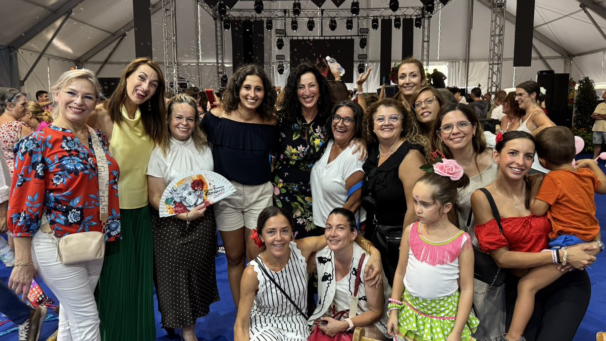 🎉🤟 ¡<a href="/ASOAL1980/">ASOAL Personas Sordas</a> disfrutó a tope en la Feria de Almería! 🥳 Estuvimos con +500 personas de 31 asociaciones de discapacidad en la feria más inclusiva de España, en un ambiente súper accesible. 💪 ¡Seguimos por una fiesta para TODOS! <a href="/aytoalm/">Ayuntamiento de Almería</a> <a href="/Mar_del_MarVaz/">María del Mar Vázquez</a> #FeriaAlmería