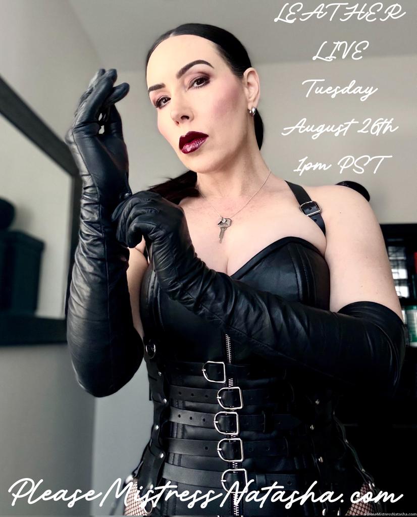 Nice leather gloved hitlady