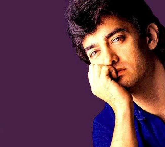 I never came to the industry to compete with anyone. I am a man of cinema, and my constant effort has always been to push the boundaries of cinema as far as I can.

- #aamirkhan𓃵