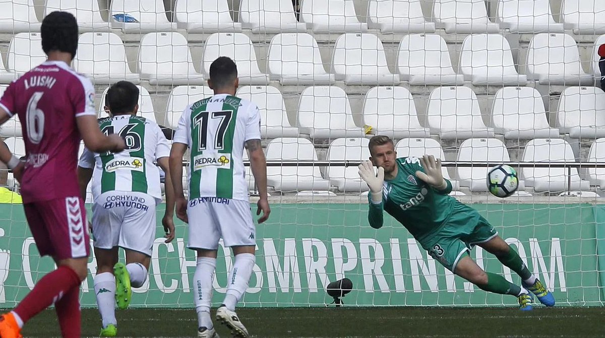 CordobaCFinEng's tweet photo. - Papá, ¿por qué somos del Córdoba?
- Porque, hijo, nada es imposible. https://t.co/7IHOw9BjAr