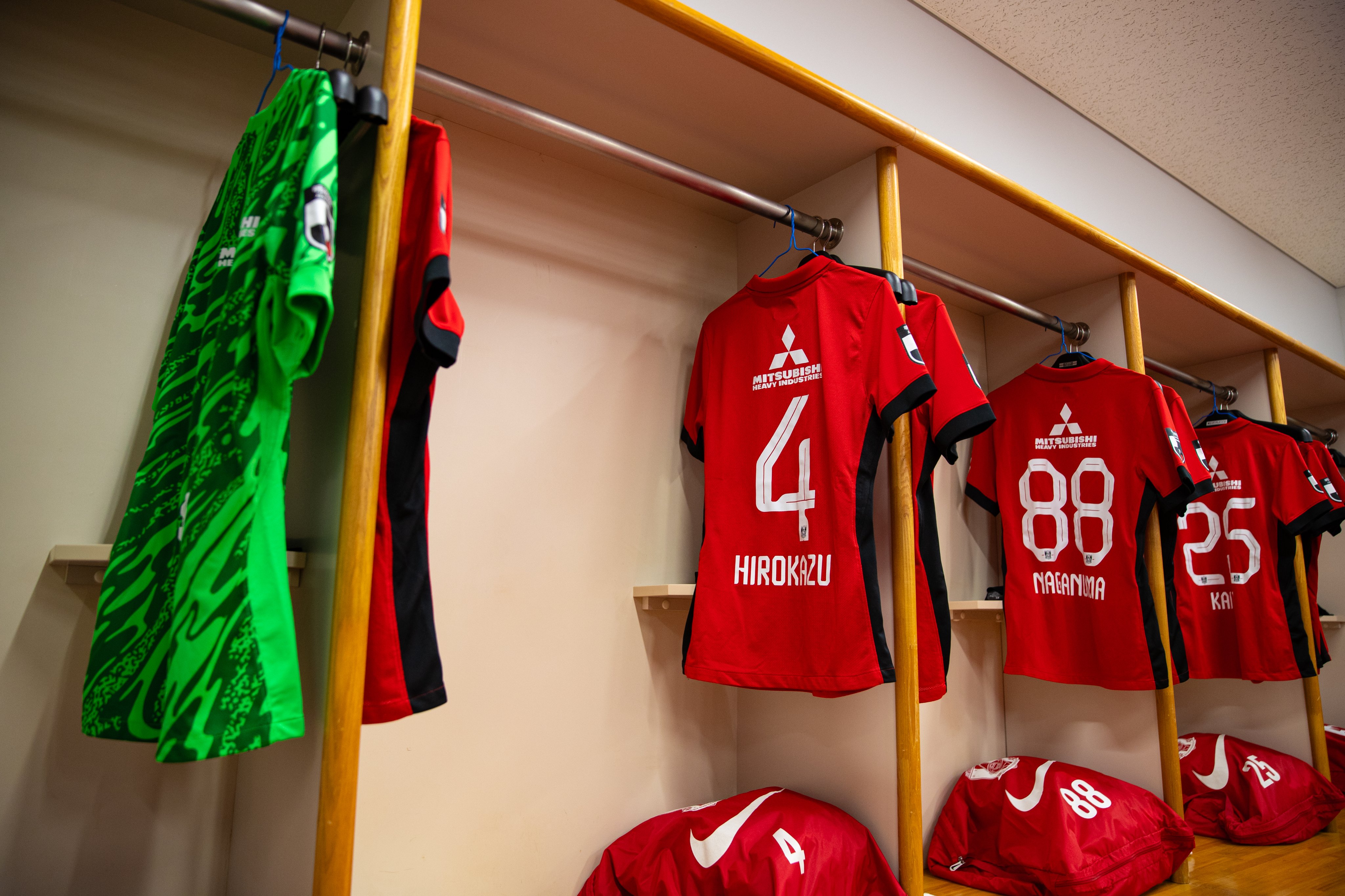 浦和レッズ 2019 𝗕𝘂𝘀 𝗮𝗿𝗿𝗶𝘃𝗮𝗹🚌 vs FC東京【MATCH PARTNER ビズリーチ