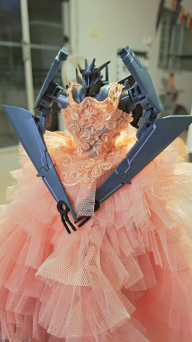 xianta_'s tweet photo. hello princess :3 
#soundwave #maccadam https://t.co/VQ8Ec5tdzo