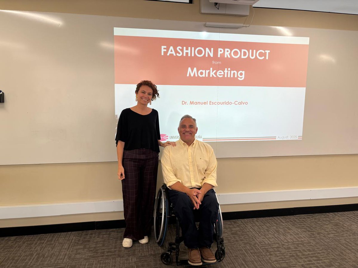 🌍✈️ Muy contentos de compartir una experiencia enriquecedora en Bogotá.
Manuel Escourido Calvo, responsable del Círculo de Formación de <a href="/COINTEGA/">COINTEGA</a> , se encuentra en la Universidad del Rosario investigando sobre neuromarketing y sostenibilidad en moda
linkedin.com/posts/cointega…