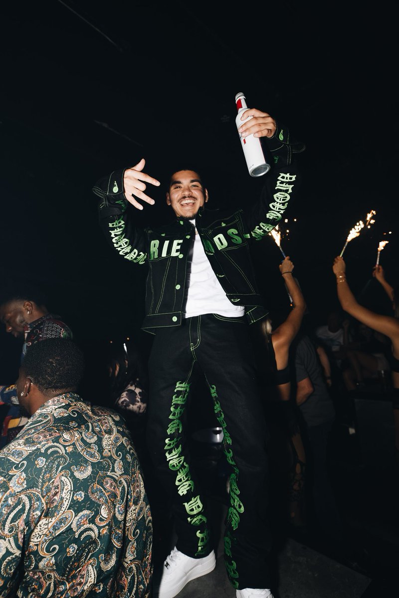 BasedJomo's tweet image. Hi