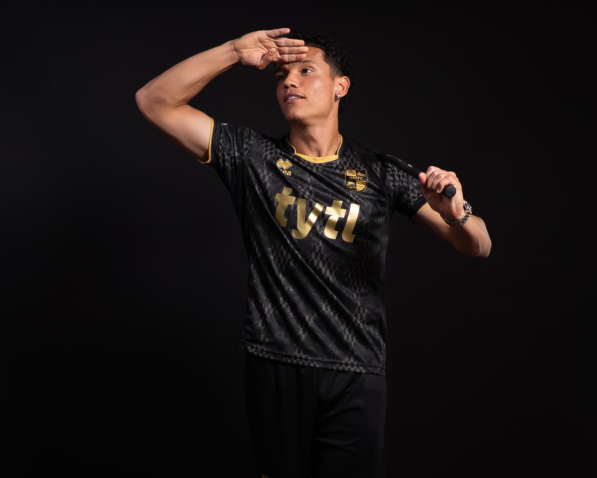 Black and Gold has never looked so good🤩

Purchase Tickets for Saturday down below‼️
app.fanbaseclub.com/Fan/Fixtures?c…