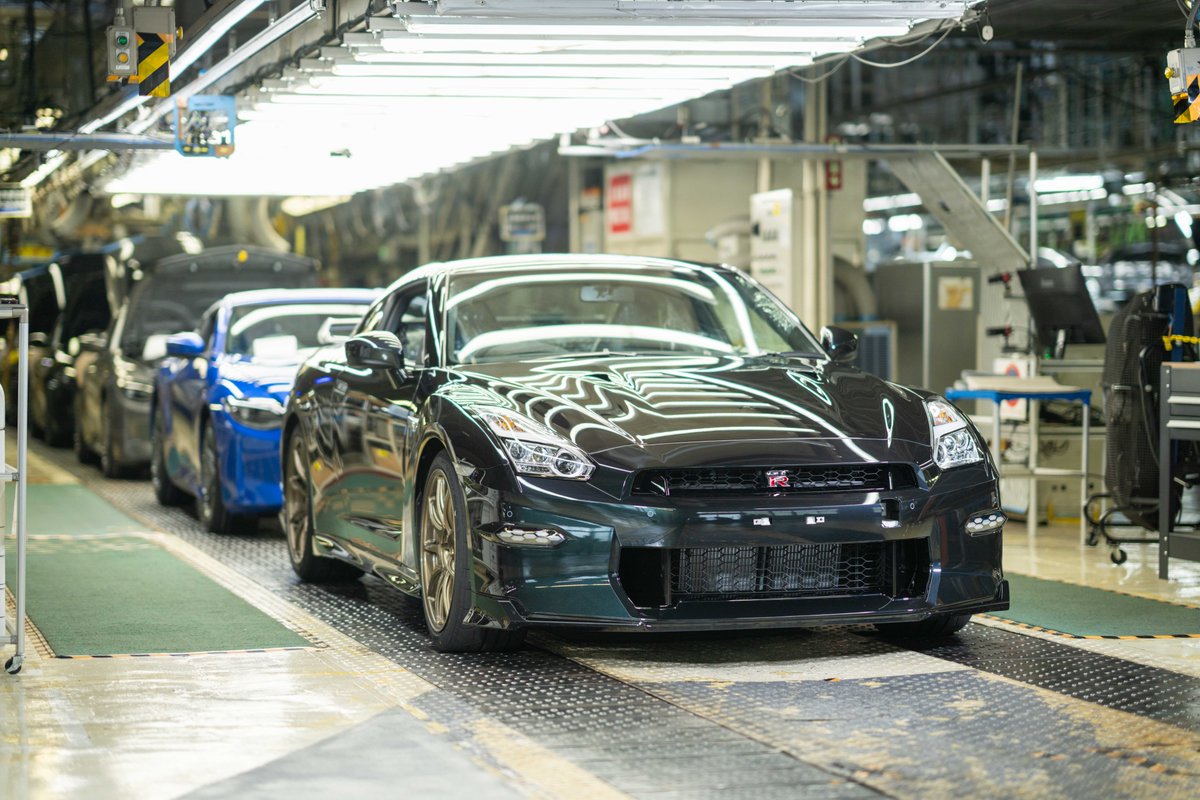 GT-R R35 創刊号 01〜17(02欠番) Earl Karanja on X: