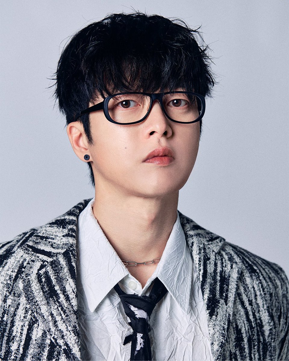 𝗚𝗨𝗖𝗞𝗞𝗔𝗦𝗧𝗘𝗡 [𝗻𝗲𝘄 𝗽𝗿𝗼𝗳𝗶𝗹𝗲]

#하현우 #HAHYUNWOO

#GUCKKASTEN #국카스텐
#하현우 #전규호 #이정길 #김기범
#HAHYUNWOO #JUNGYUHO #LEEJUNGGIL #KIMKIBUM