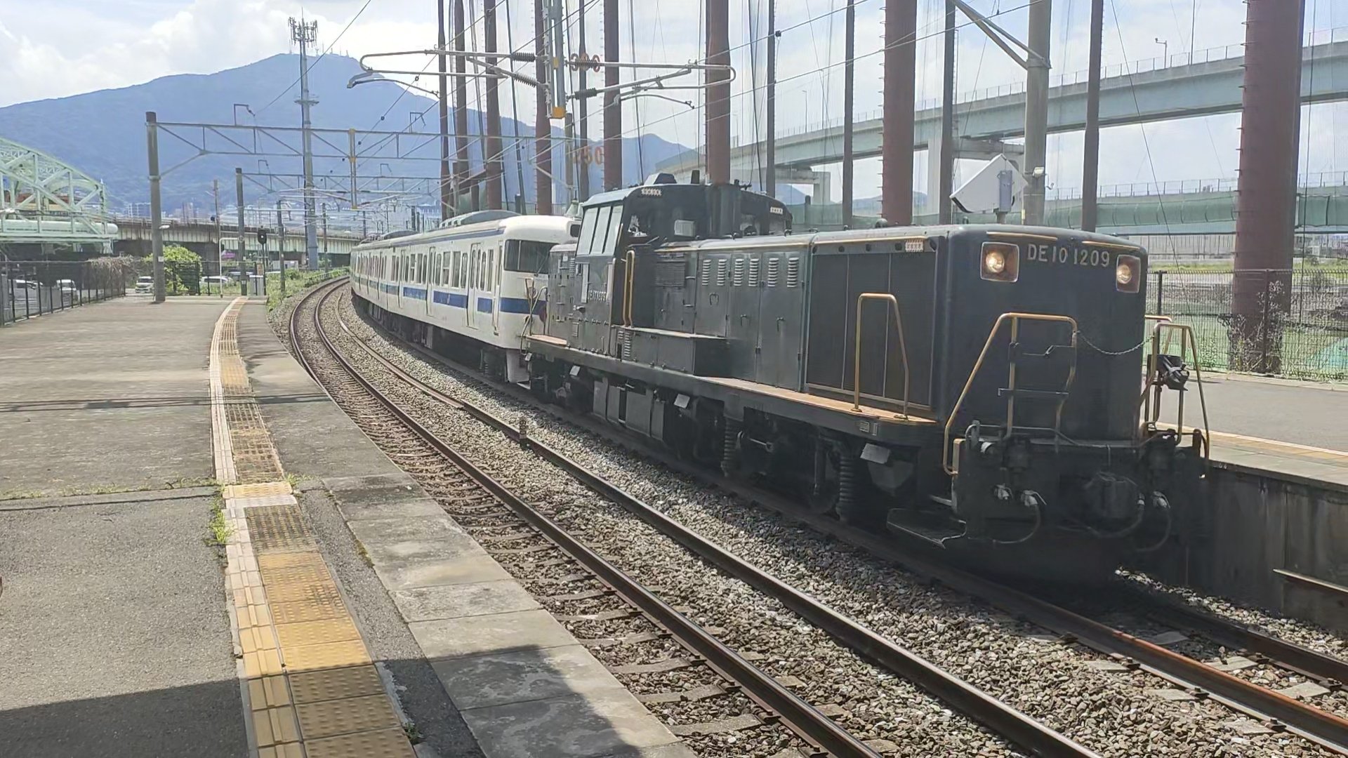 発送お休み中　　まとめて ダンロップ◇◇ ゼクシオ7 XXIO 2012 ユーティリティ U3-19度