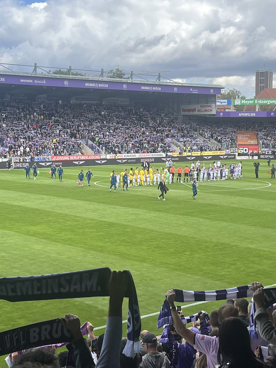 maratobi's tweet photo. @VfL_1899 💜🤍 schön war’s! https://t.co/zEPCkMlwQi