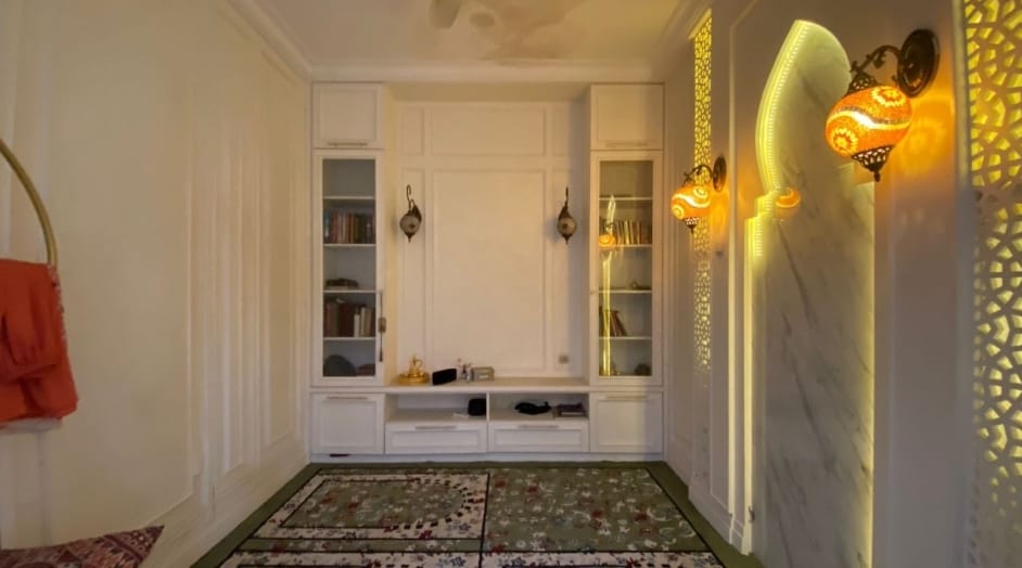TiaraProperti's tweet photo. JUAL OBRAL: Rumah Hook Apik Terawat Semi Furnished di Kota Wisata Cibubur

SPESIFIKASI:
· LT: 221 m2
· LB: 229 m2
· Hook
· KT: 3+1 | KM: 4+1
· Ruang kerja
· Musholla
· Carpot: 3 mobil
· Semi furnished
.
PENAWARAN:
· Harga Obral: 3.8M
· Nego
.
HUBUNGI:
https://t.co/yXteT59s4J https://t.co/ODHjJi8lpe