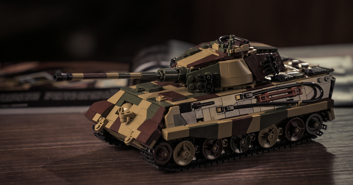 NifelizSet's tweet image. Nifeliz King Tiger Tank 🛠️
Realistic scale. Metallic finishes. Built in sections.
The King Tiger Tank looks as strong as it feels.
#gifts #display #nifeliz #lego #legobuild #legotank #military